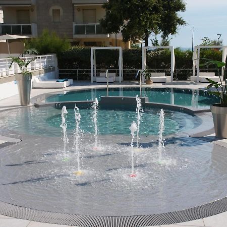 Oxygen Lifestyle Hotel Viserbella di Rimini Εξωτερικό φωτογραφία