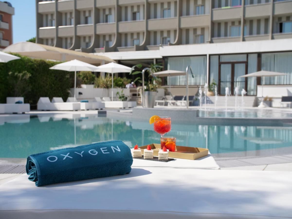 Oxygen Lifestyle Hotel Viserbella di Rimini Εξωτερικό φωτογραφία